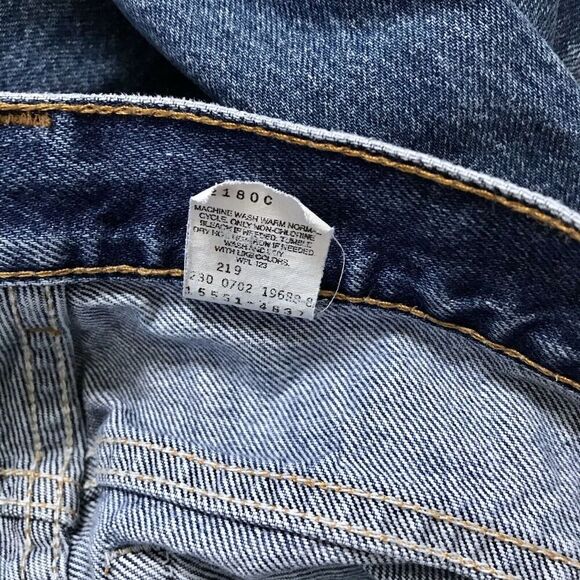 Vintage Levi's Tapered Jeans for Women Size 16 - Picture 9 of 9